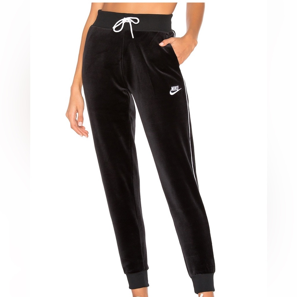 Nike velour jogger pant
